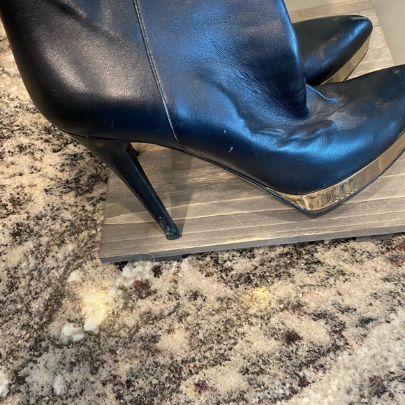 Gucci bootie 42 nice looking boots and looks good on - Picture 12 of 15